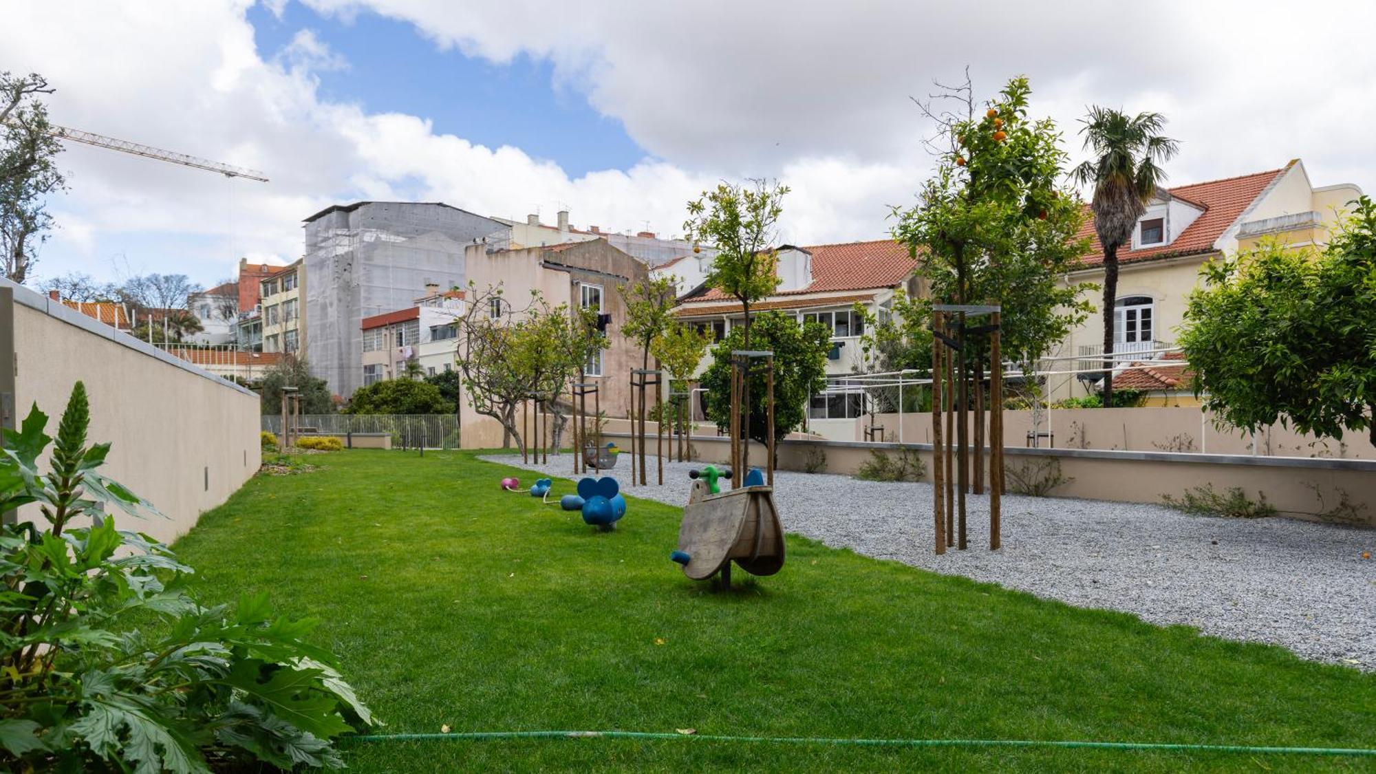 Apartment Jardins Da Gloria Stylish Living By Lovelystay Lissabon